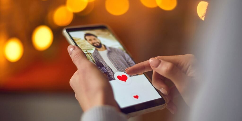 New study reveals why storytelling is more effective than bullet points in online dating New study reveals why storytelling is more effective than bullet points in online dating