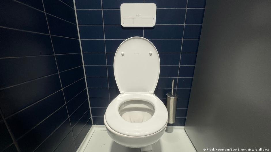 The world got rid of wasteful toilets, but the U.S. was left behind. The world got rid of wasteful toilets, but the U.S. was left behind.