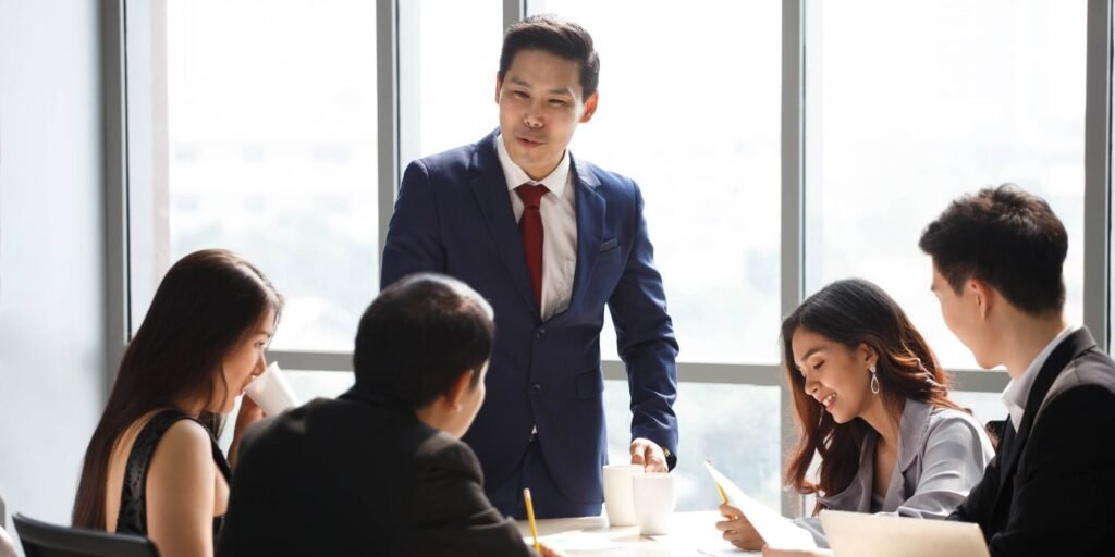 New data shows the relationship between subjective social status and political activity