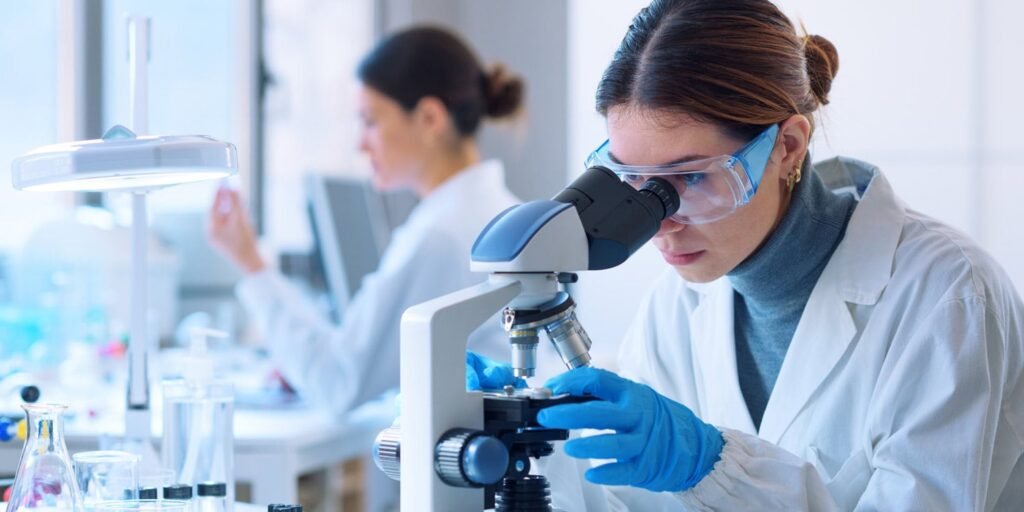 Scientists’ psychological characteristics predict their theories and research methods Scientists’ psychological characteristics predict their theories and research methods