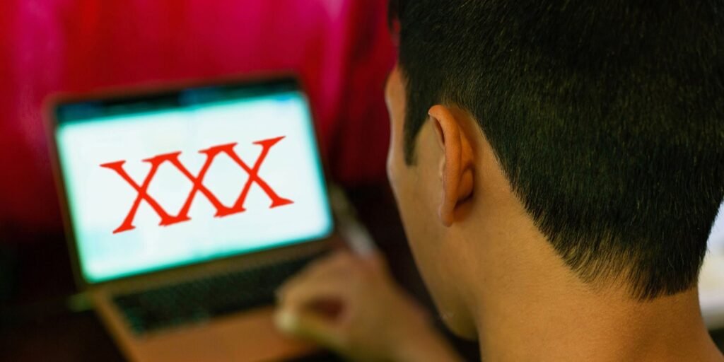 The age you start watching adult content regularly predicts your future mental health