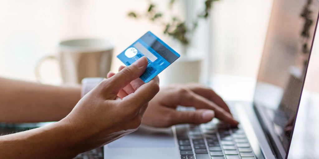 The surprising relationship between loneliness, status, and shopping habits