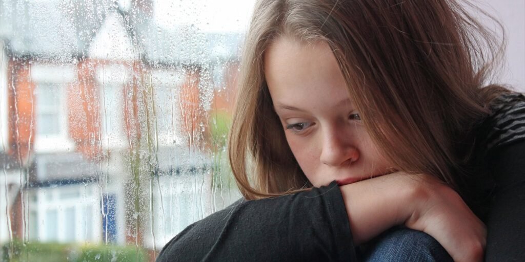 Childhood adversity predicts a complex of physical and mental illnesses later in life