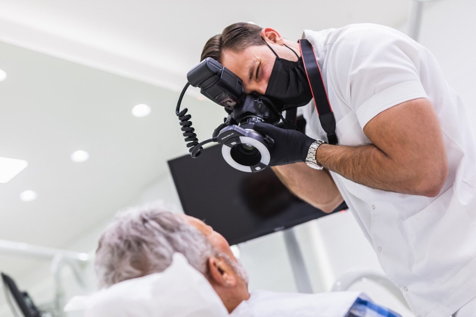 Facial aging rate may predict cancer survival rate