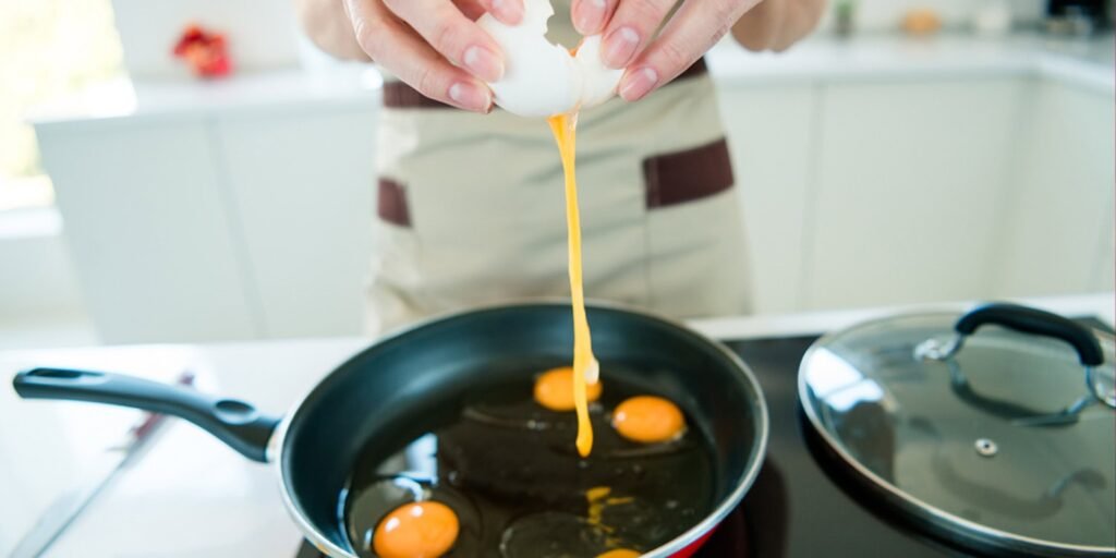 Eating at least 5 eggs a week reduces risk of Alzheimer’s disease by 27 percent