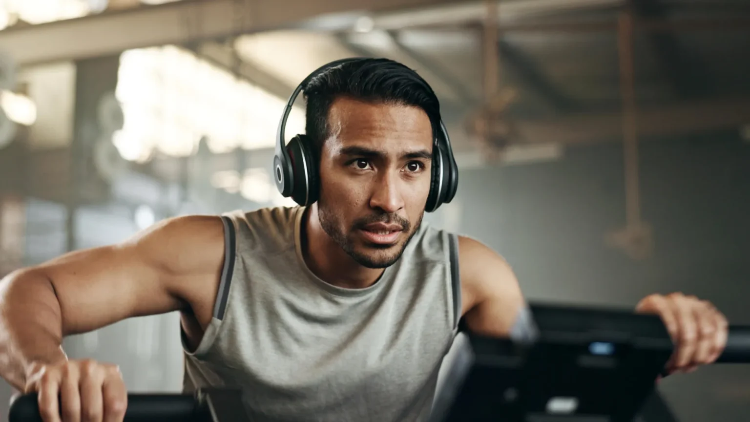 Scientists say this simple music trick can improve training endurance by 20%
