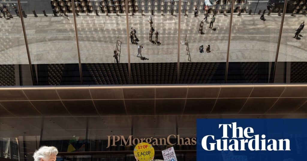 World’s biggest banks pledge 6 billion to fossil fuel companies to see ‘unfathomable’ growth in 2025, report reveals | Fossil Fuels World’s biggest banks pledge 6 billion to fossil fuel companies to see ‘unfathomable’ growth in 2025, report reveals | Fossil Fuels