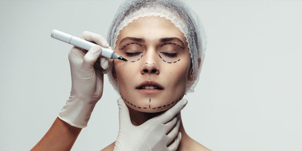 Narcissism and dark personality traits predict a strong desire for cosmetic surgery
