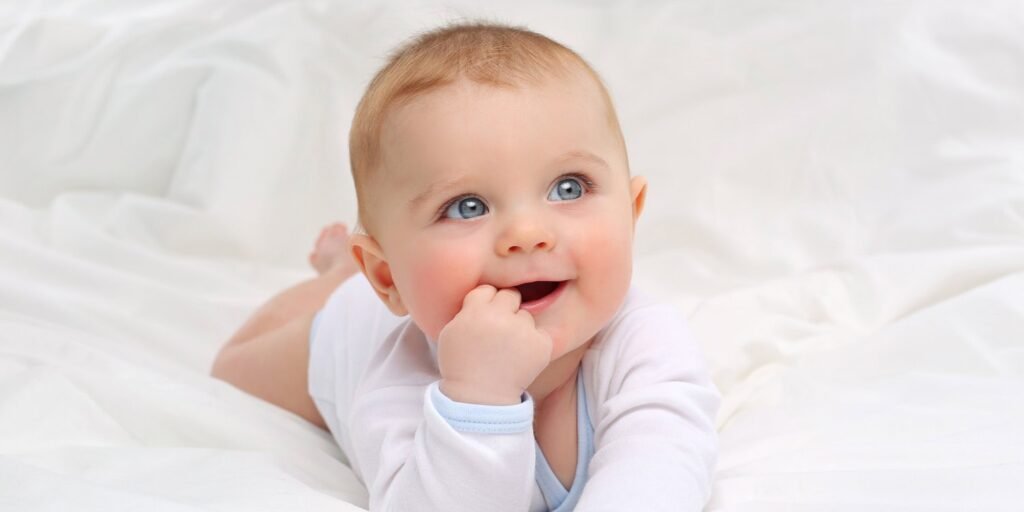New research reveals how infants’ brains and bodies respond to music during their first year of life New research reveals how infants’ brains and bodies respond to music during their first year of life