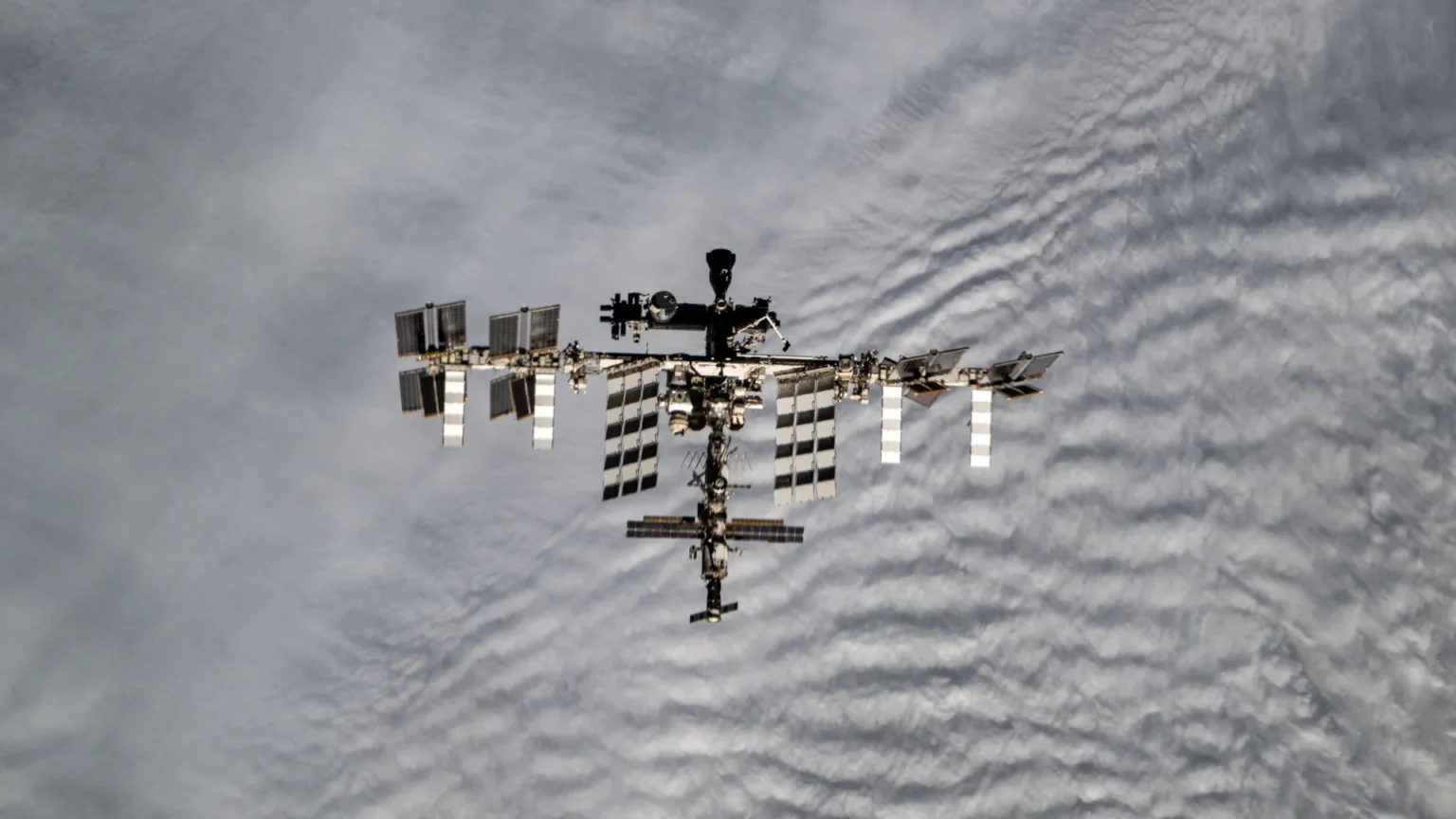 NASA updates ISS leak worsening after crew safety warning NASA updates ISS leak worsening after crew safety warning