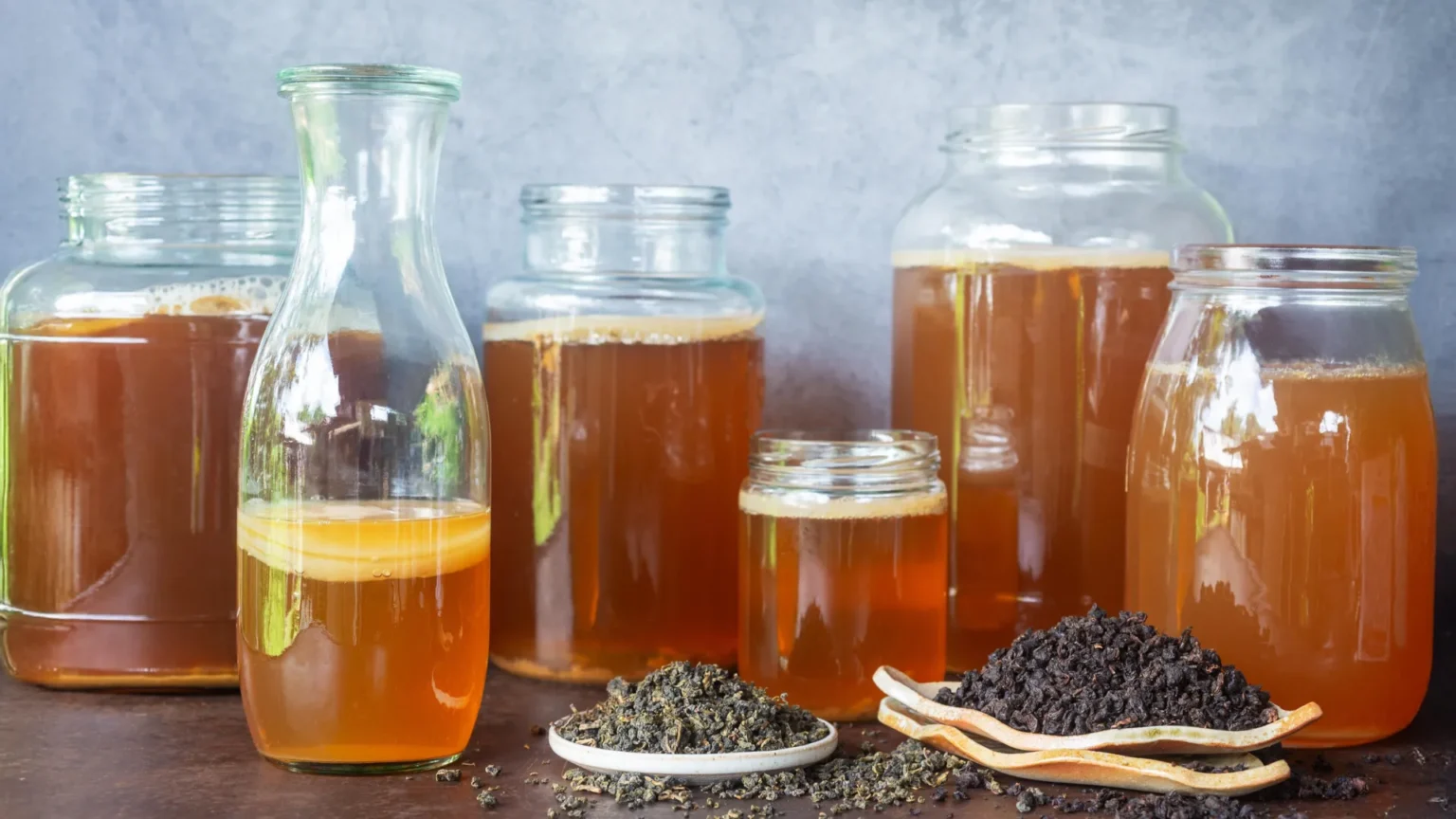 The taste is not the only change in the tea contained in kombucha. The taste is not the only change in the tea contained in kombucha.