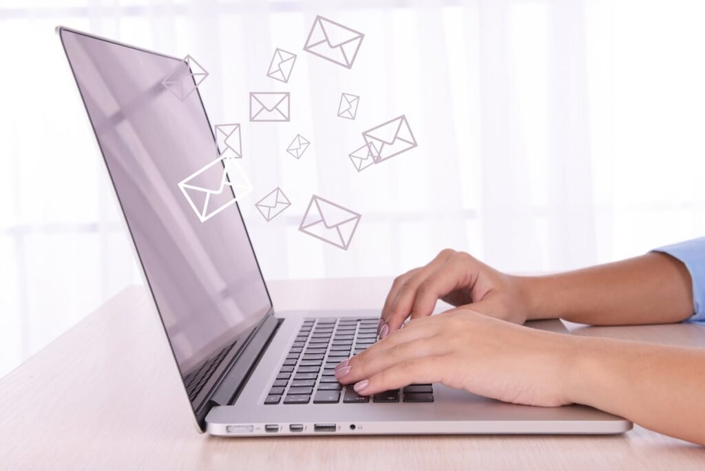 FDA posts untitled email letter with eye-catching graphics FDA posts untitled email letter with eye-catching graphics