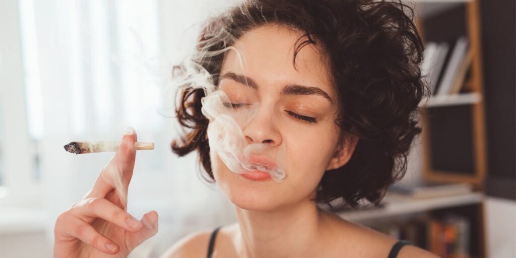 Bipolar disorder risk linked to disruption of daily life due to cannabis Bipolar disorder risk linked to disruption of daily life due to cannabis