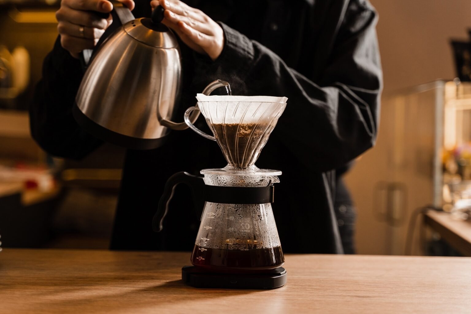 Filter coffee slows down biological aging, but instant coffee does the opposite. Filter coffee slows down biological aging, but instant coffee does the opposite.