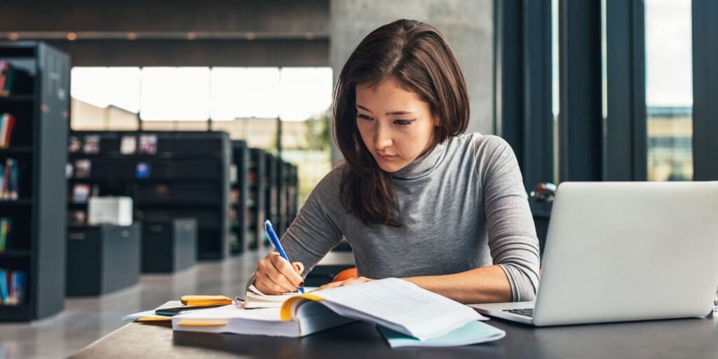 A student’s “K-factor” predicts college GPA beyond SAT scores and personality A student’s “K-factor” predicts college GPA beyond SAT scores and personality