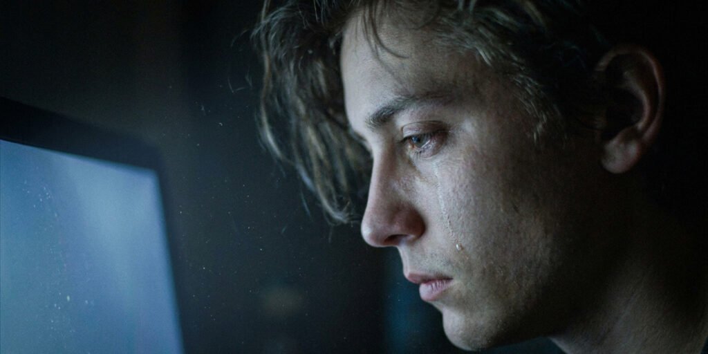 Anxiety and feelings of closure may link psychotic distress and suicidal thoughts Anxiety and feelings of closure may link psychotic distress and suicidal thoughts
