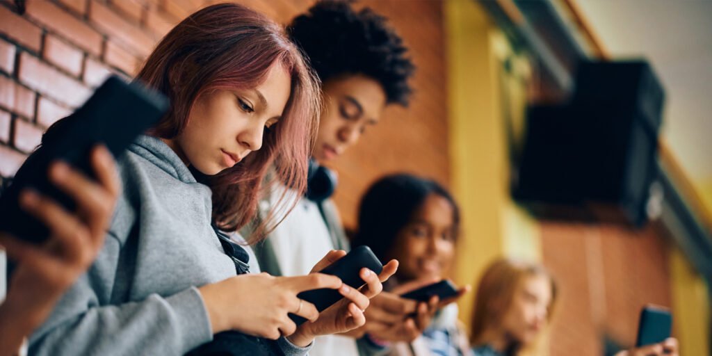 Study finds banning smartphones in schools saves time but does not improve students’ mental health Study finds banning smartphones in schools saves time but does not improve students’ mental health