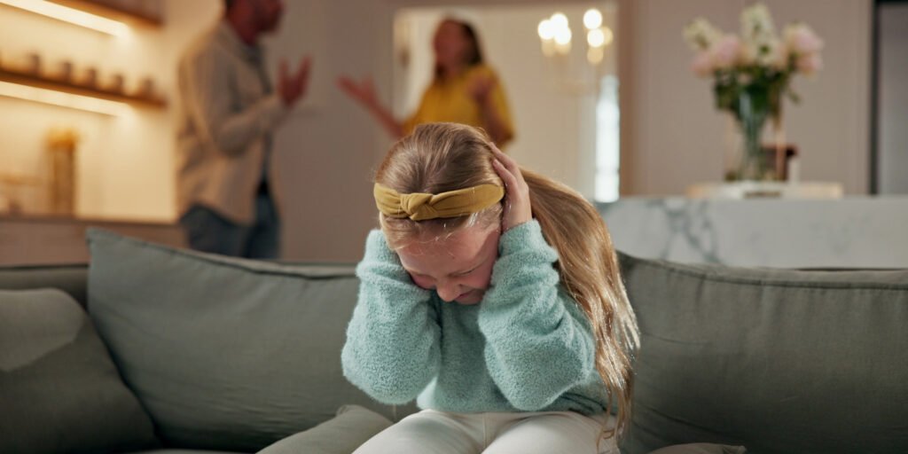 Study finds unpredictable childhood environment linked to borderline personality traits in adulthood Study finds unpredictable childhood environment linked to borderline personality traits in adulthood