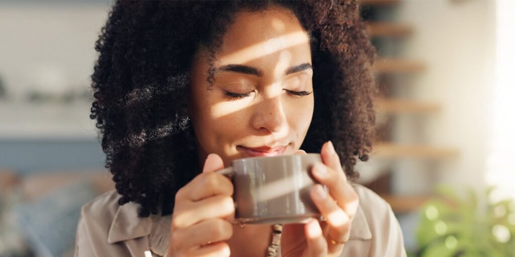 Drinking 2-3 cups of coffee every day improves mental health Drinking 2-3 cups of coffee every day improves mental health